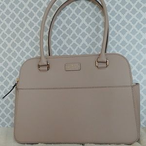 Beautiful 🎀kate spade handbag new with tags